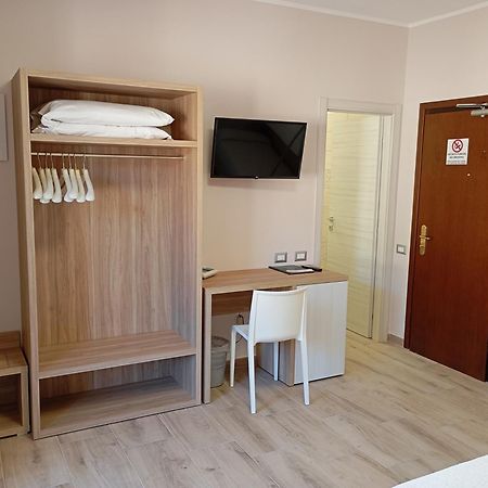Hotel Meridiana Arbus Buitenkant foto