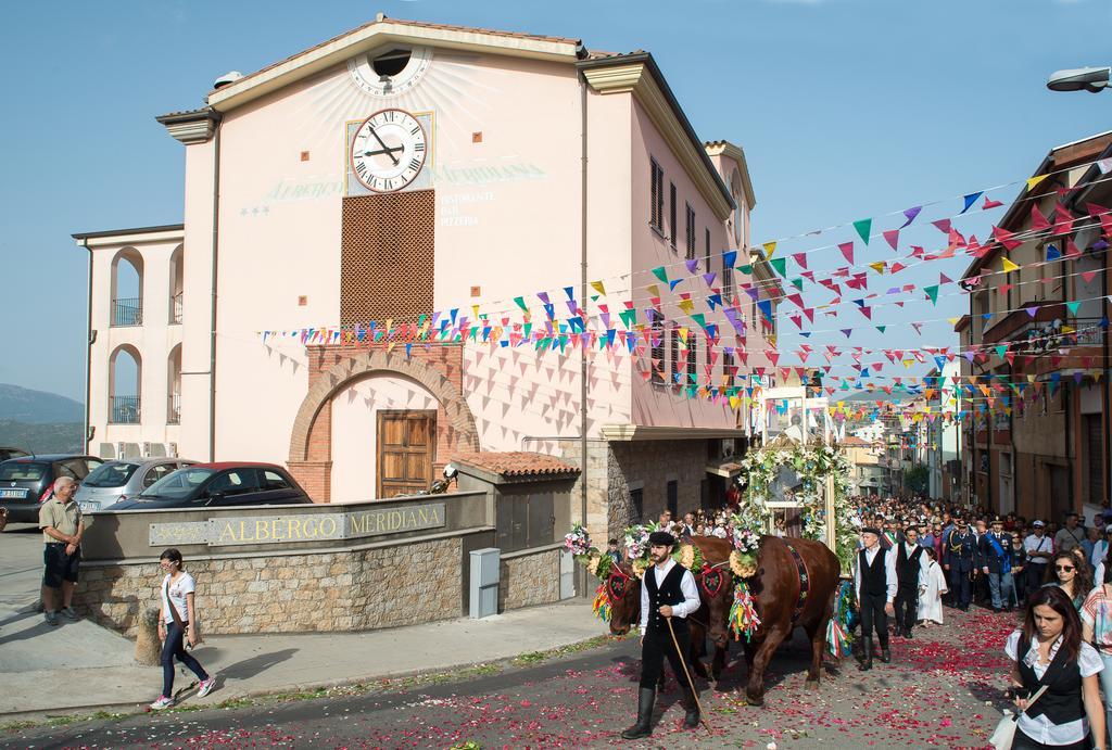 Hotel Meridiana Arbus Buitenkant foto