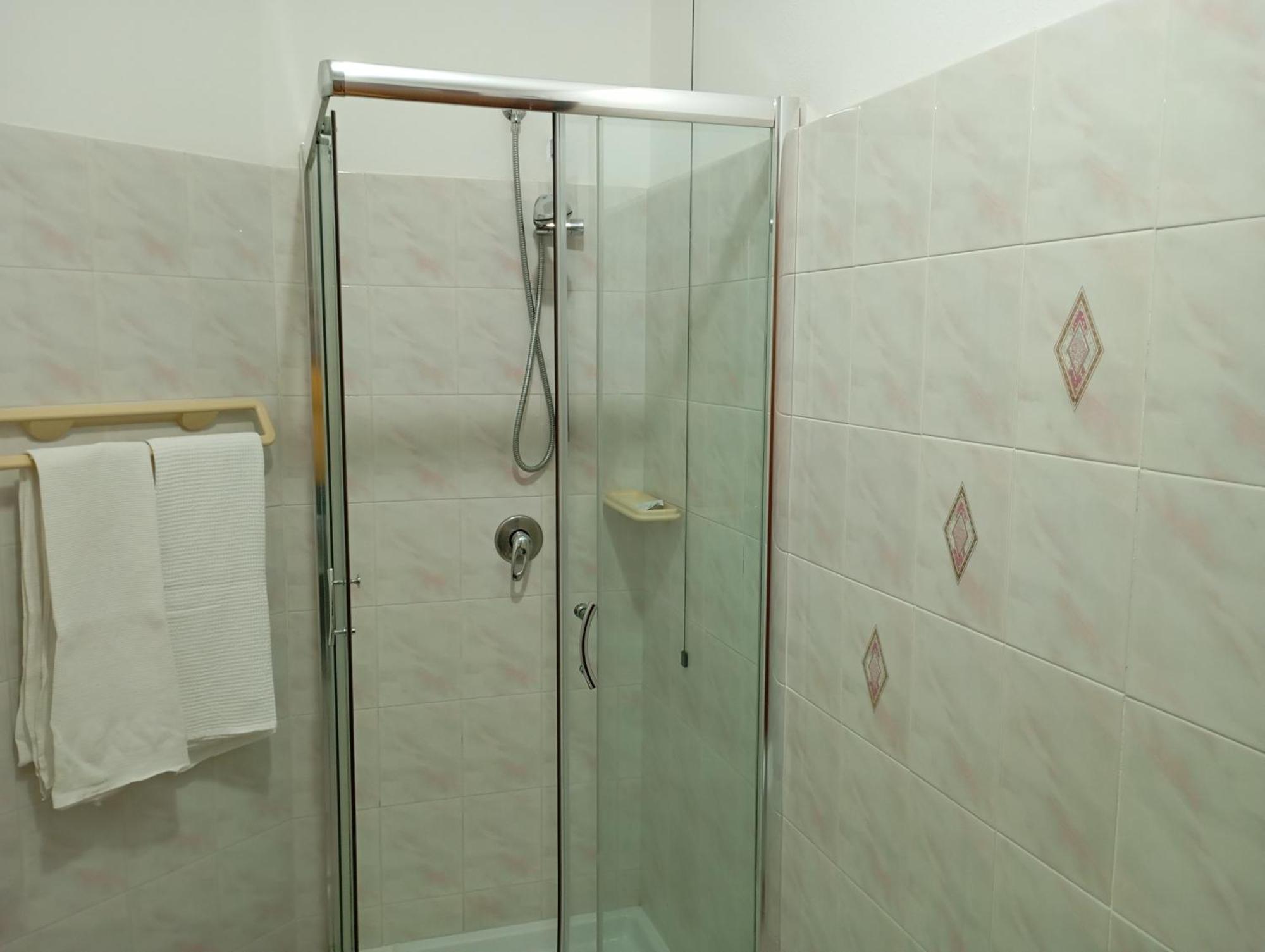 Hotel Meridiana Arbus Buitenkant foto