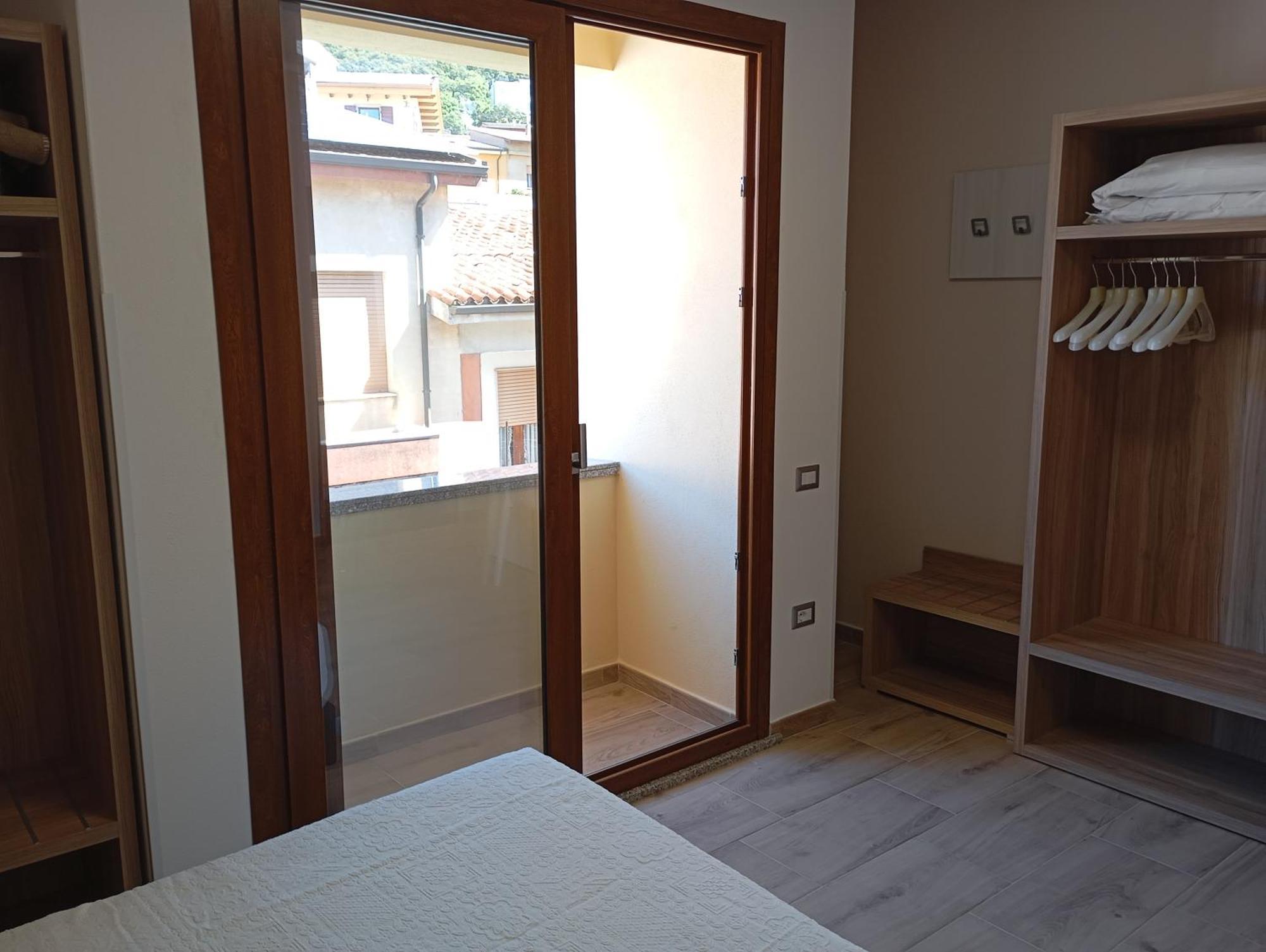 Hotel Meridiana Arbus Buitenkant foto