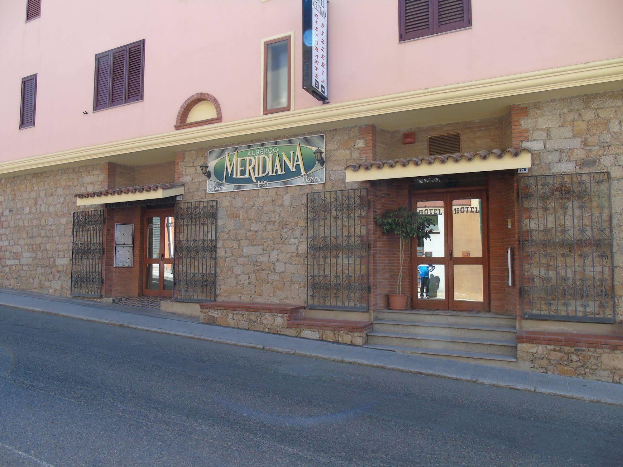 Hotel Meridiana Arbus Buitenkant foto